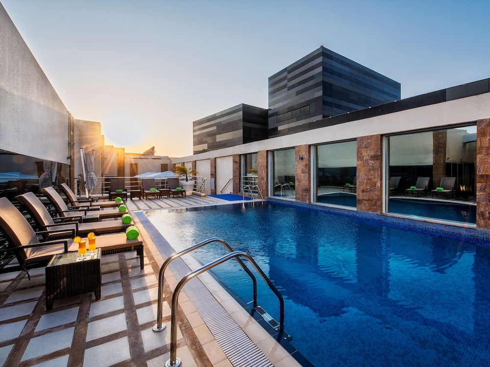 Golden Tulip Doha 64/67