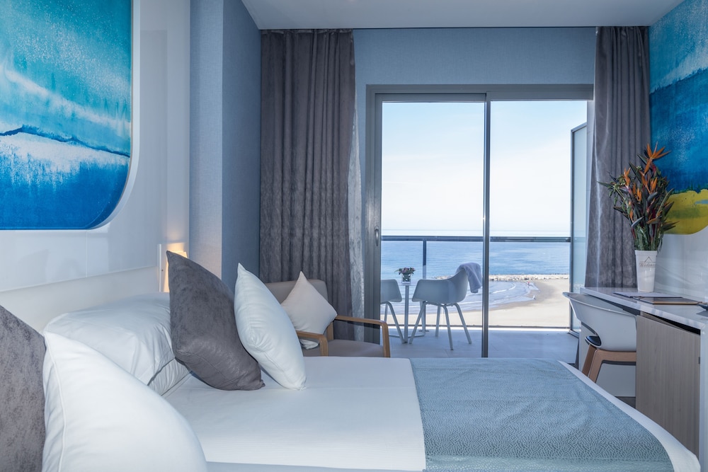 AZ HOTEL VAGUE D OR 27/60