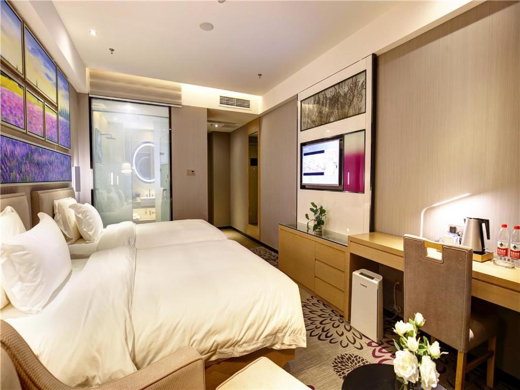 Lavande Hotel (Chengdu Dafeng Shixi Park Metro Station) 5/39