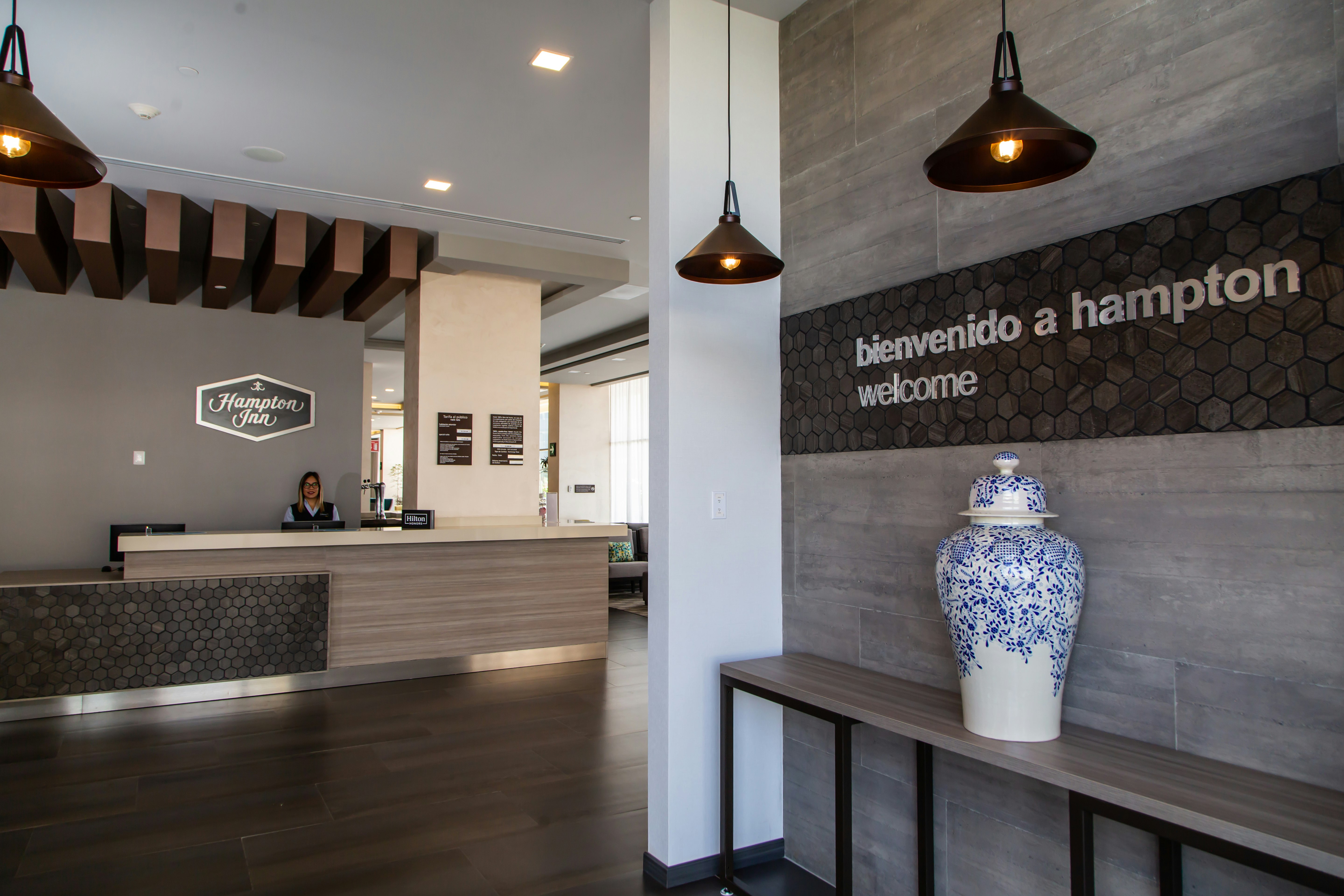 Hampton Inn Suites By Hilton Puebla 6/56