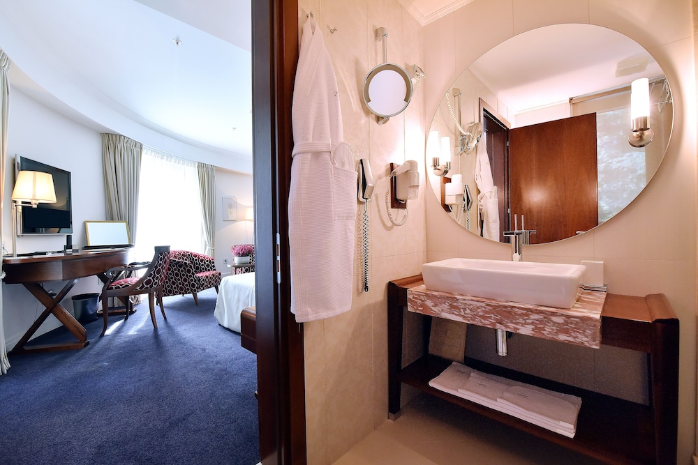 Ziya Hotel 59/67