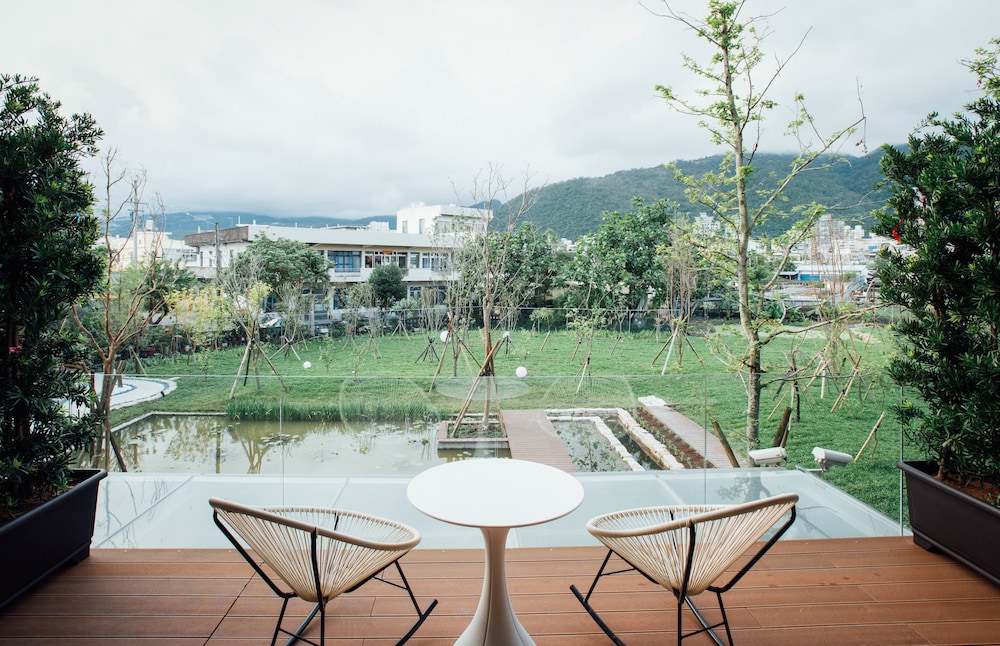 Onsense Villa 53/61