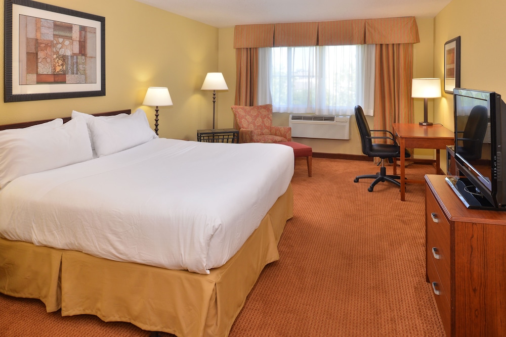 Holiday Inn Stevens Point Convention Ctr 23/72