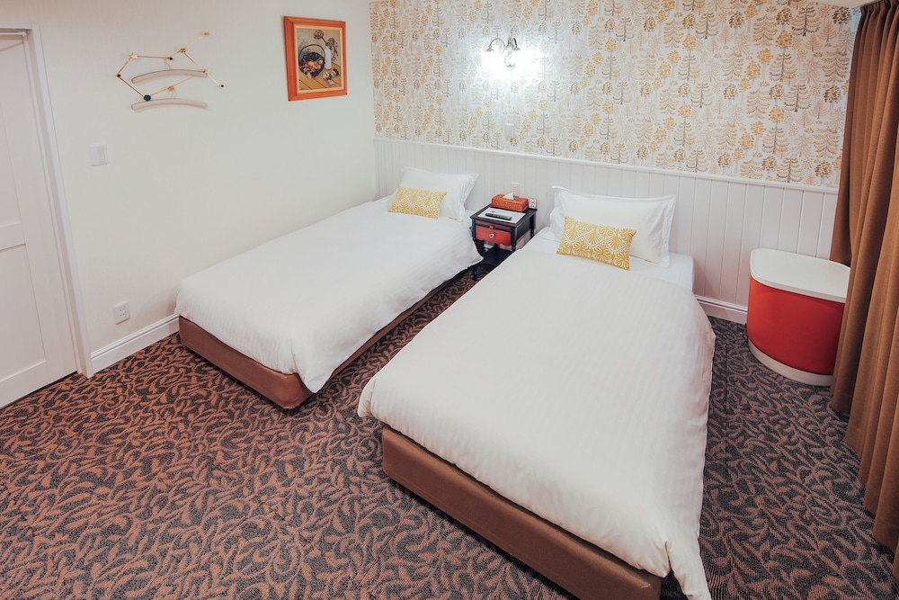 STANDARD, TWIN BEDS, MOUNTAIN VIEW