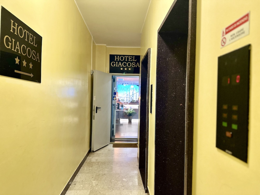 Hotel Giacosa 28/50