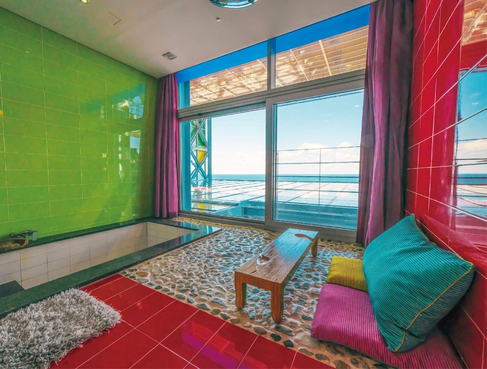 Haslla Art World Museum Hotel 39/64