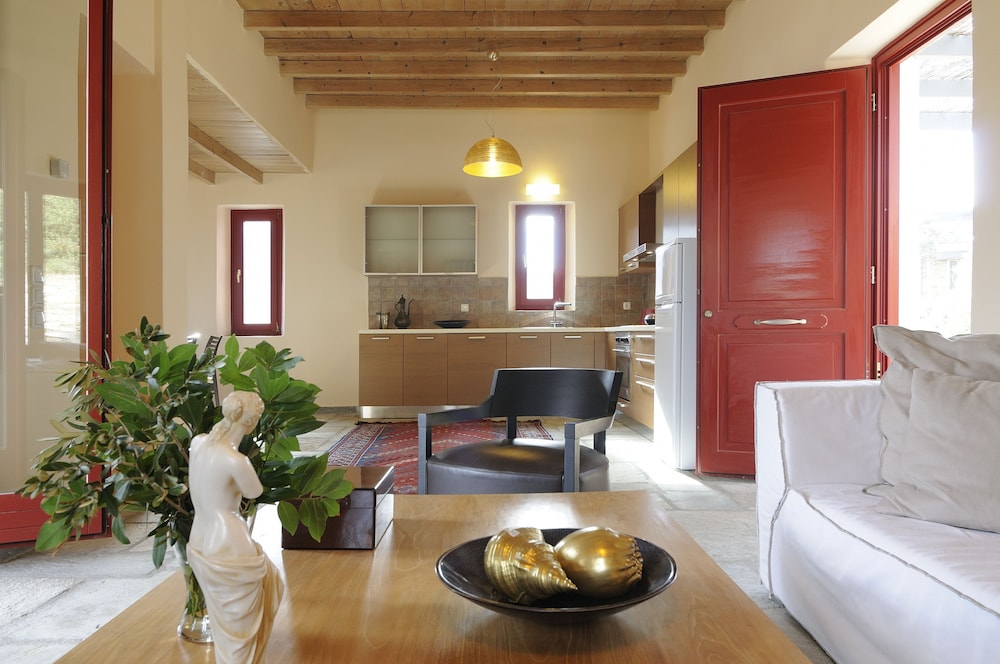 AEGEA BLUE CYCLADITIC RESORT(FOMERLY AEGEA BLUE VILLAS AND SUITES) 45/72