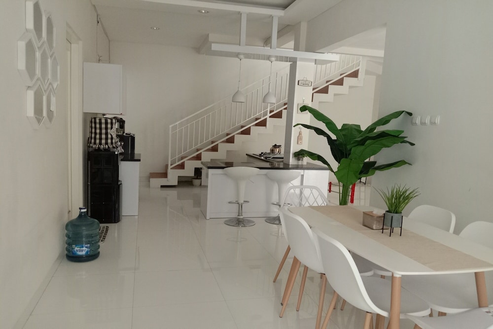 Rumah Teteh - Seturan by ZUZU 88/103