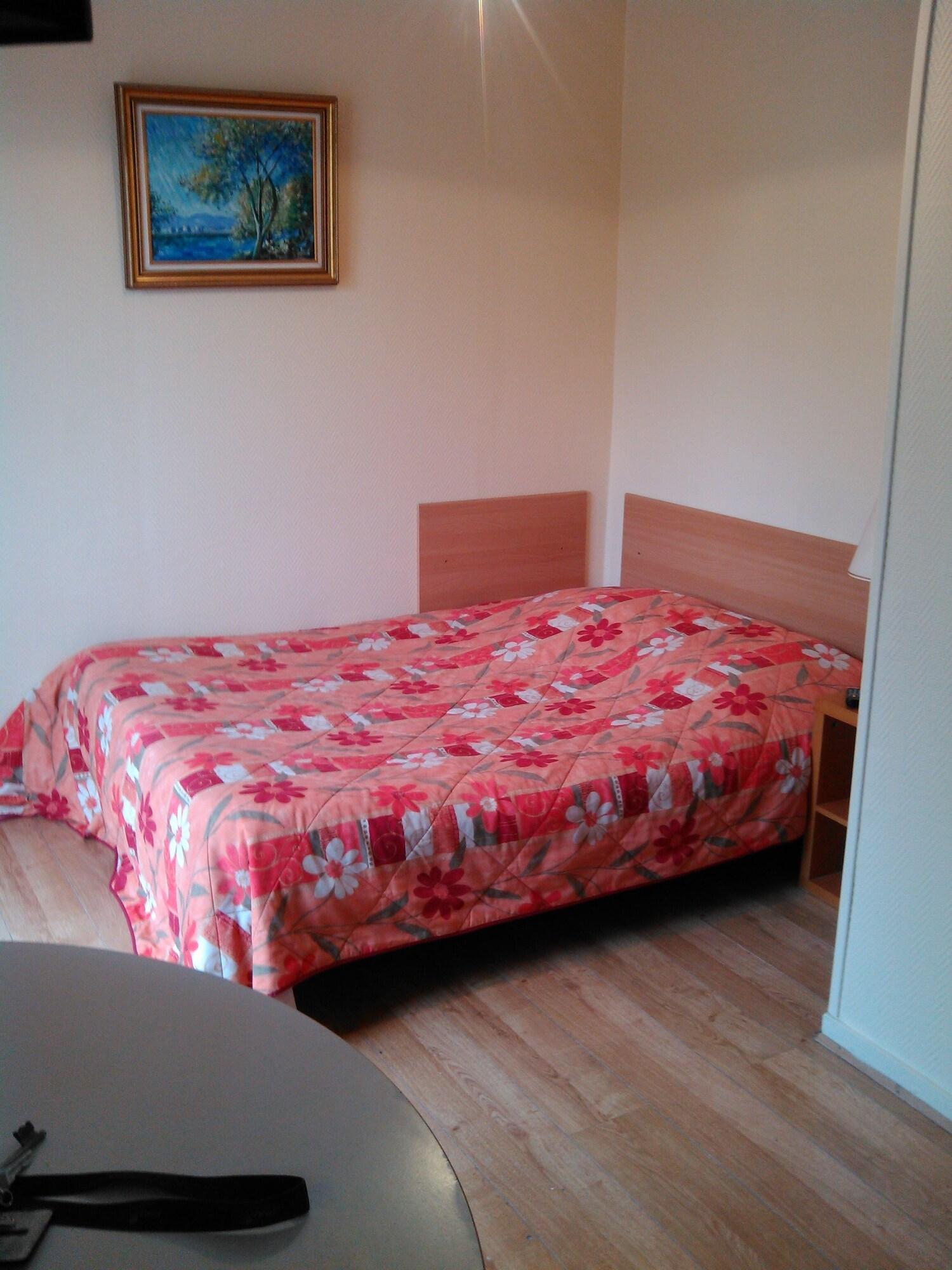 Hotel Victor Hugo 17/39