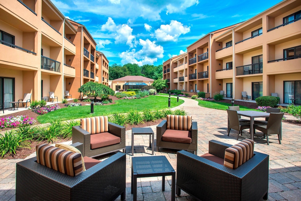 Courtyard New Haven Wallingford 28/50