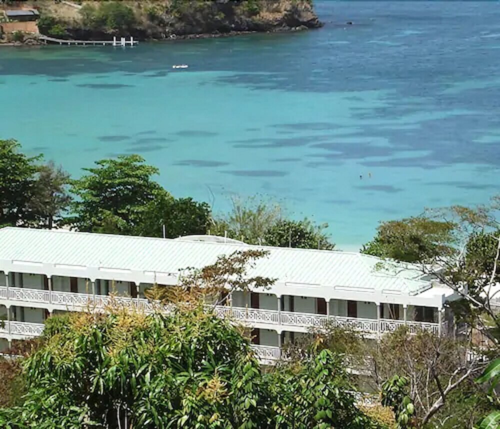 KALINAGO BEACH RESORT 42/49