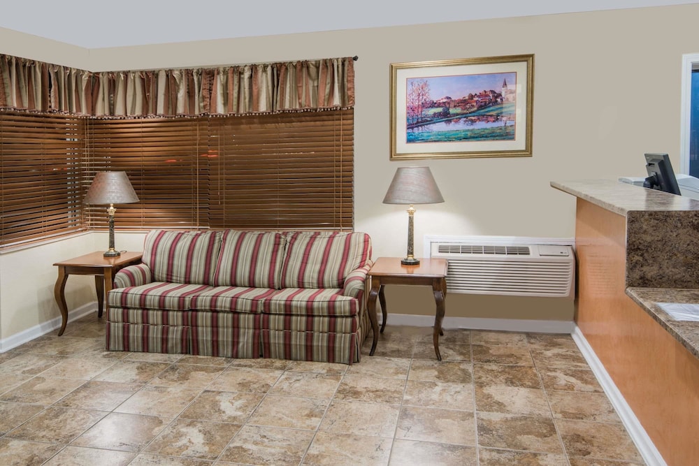 Grove City Travel Inn Columbus South 26/44