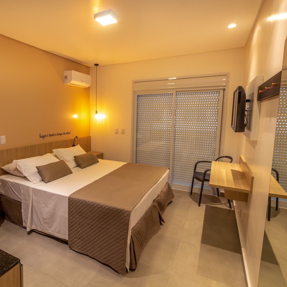 Superior, Queen Bed, Balcony, Pousada Favareto 2/3
