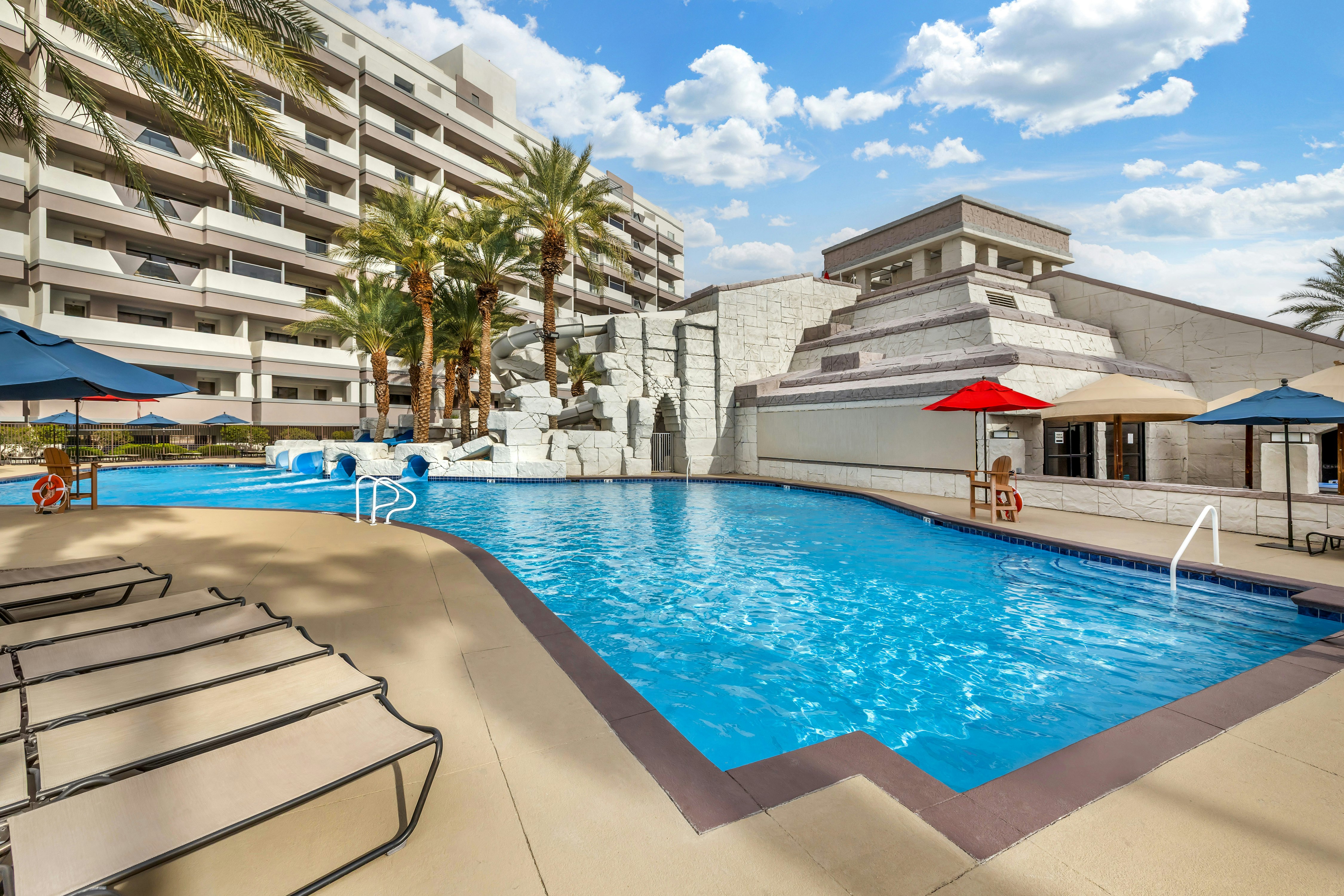 Hilton Vacation Club Cancun Resort Las Vegas 17/18