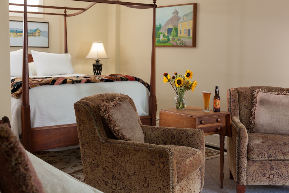 The Inn at Round Barn Farm 59/70