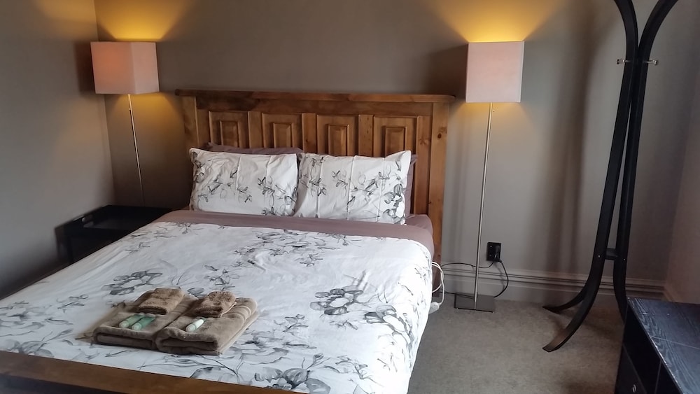 Designer Cottage 16/65