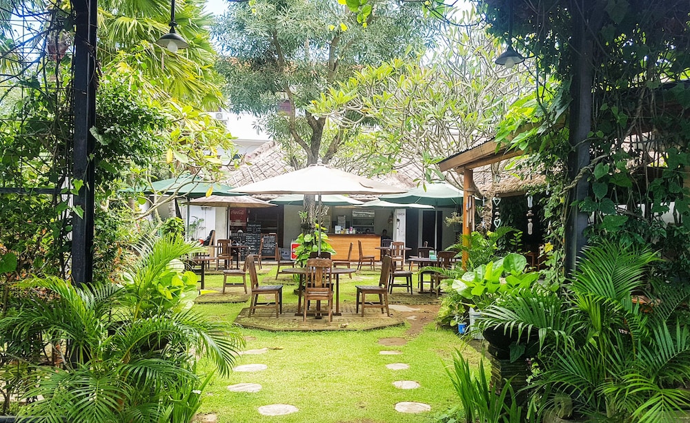 Naturela Uluwatu 63/67