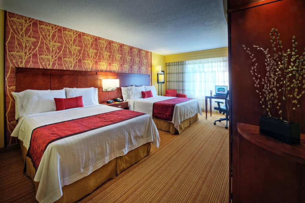 Courtyard Marriott Johnson City 16/59