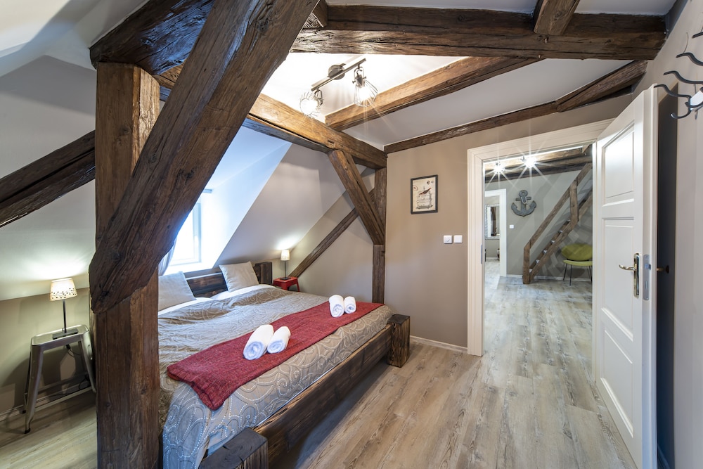 Old Town Aparthotel Michalska 18/75