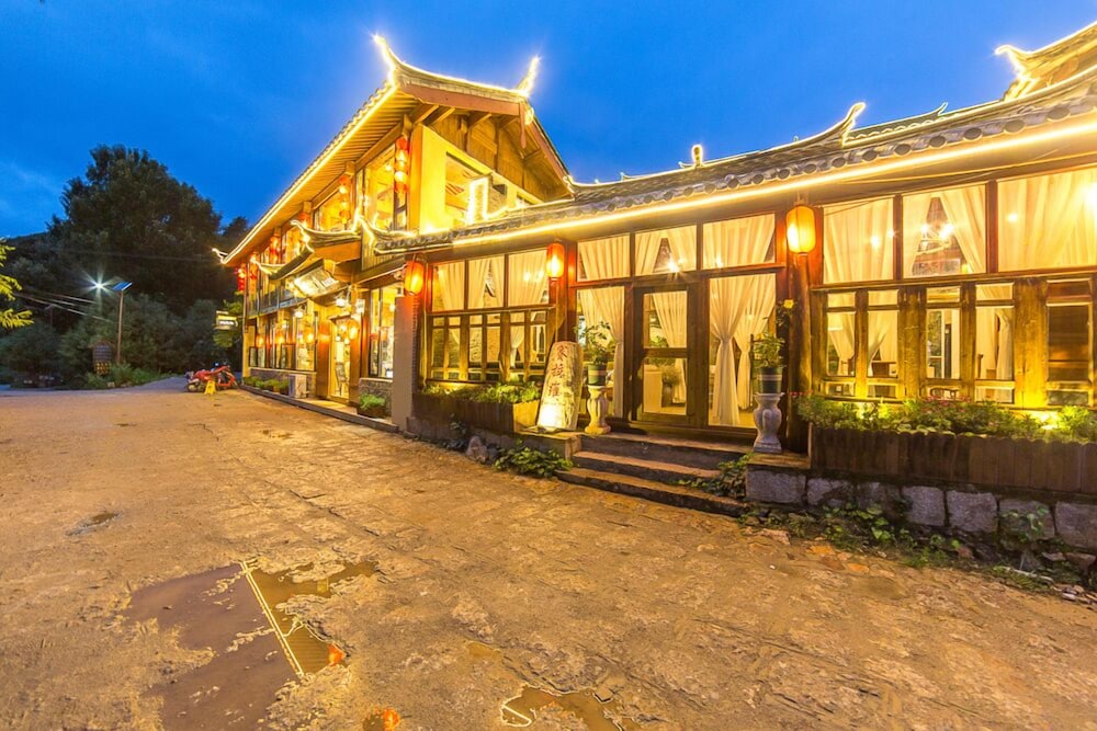 C'est La Vie Boutique Inn 44/50