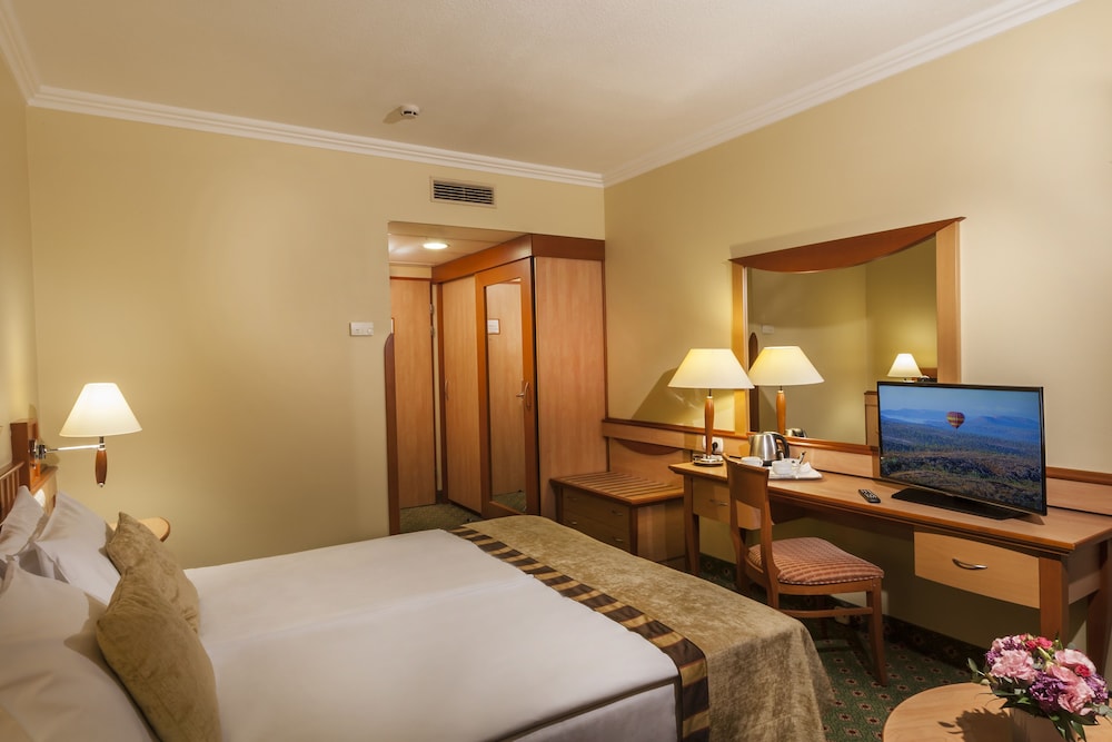 Danubius Hotel Helia 9/54