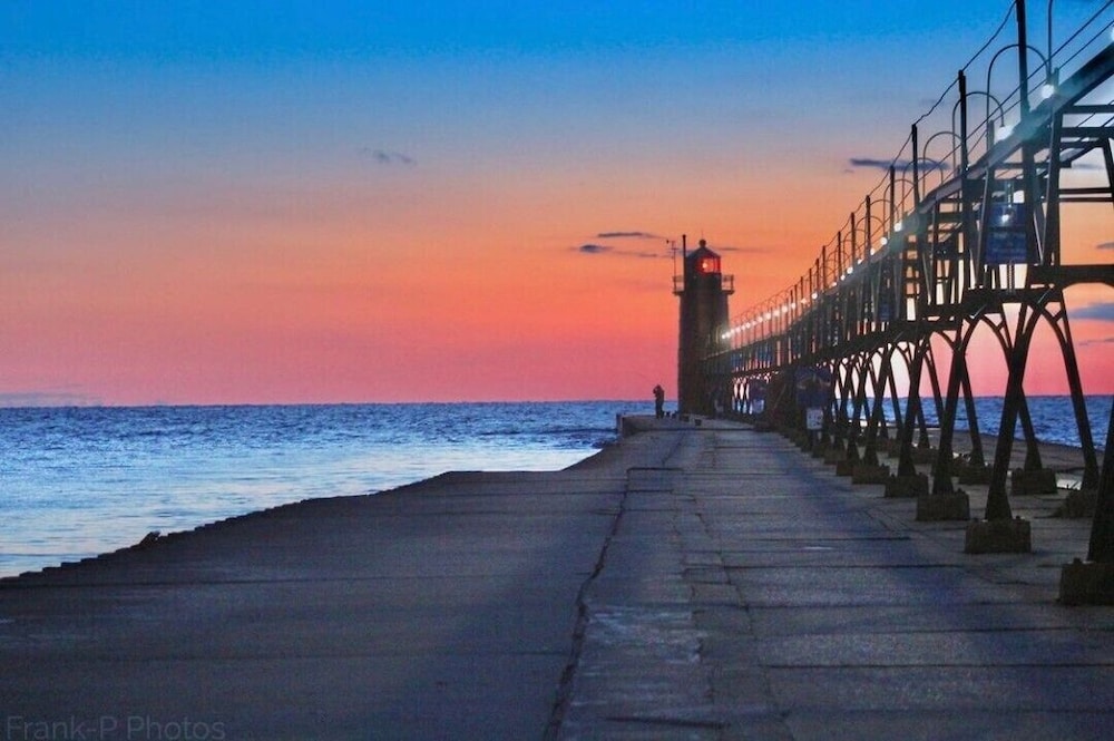 Holiday Inn Express - South Haven, an IHG Hotel 39/50