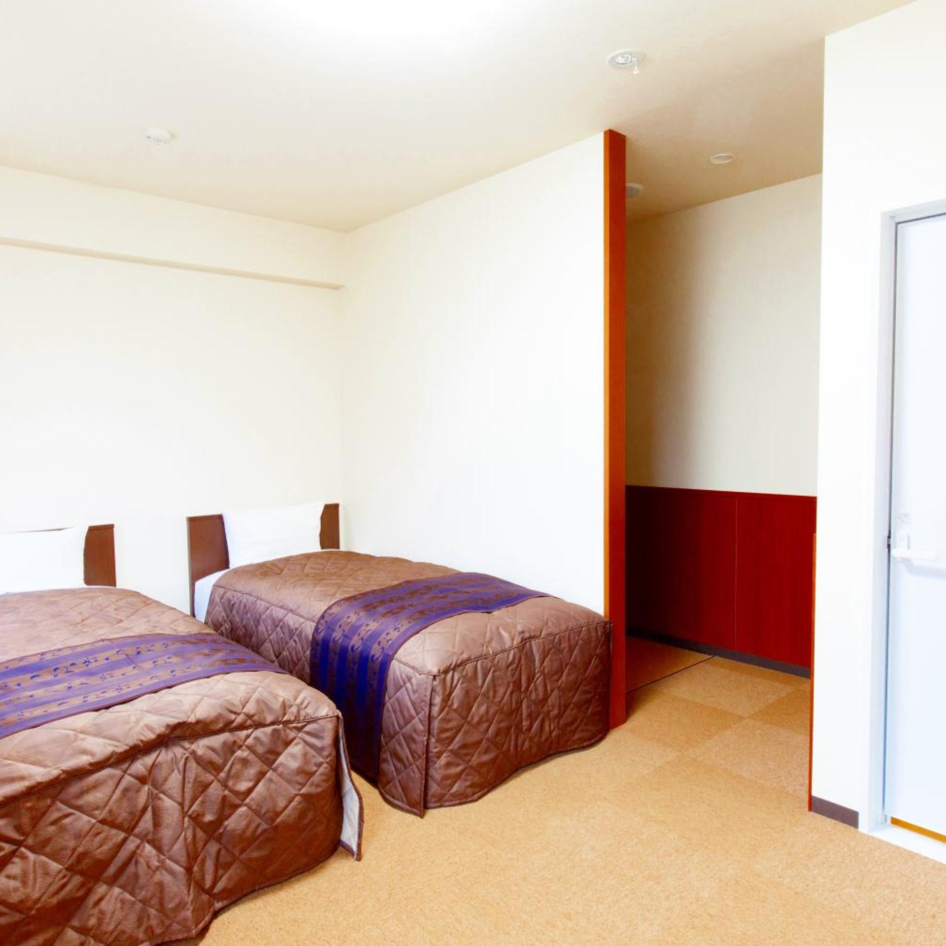 Superior, Twin Beds, New Building