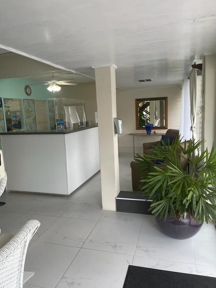Palm Garden Hotel 1/50