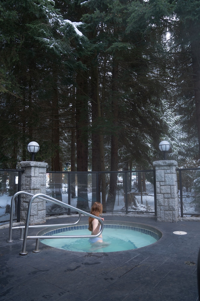 Summit Lodge Boutique Hotel 31/58
