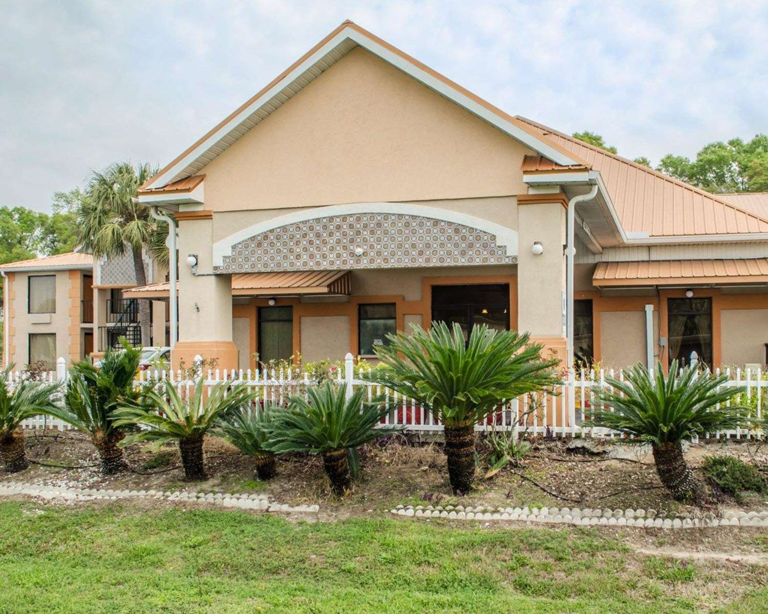 Quality Inn near Manatee Springs State Park 12/12