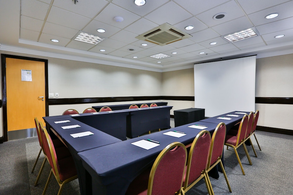 Transamerica Executive Sorocaba 35/44