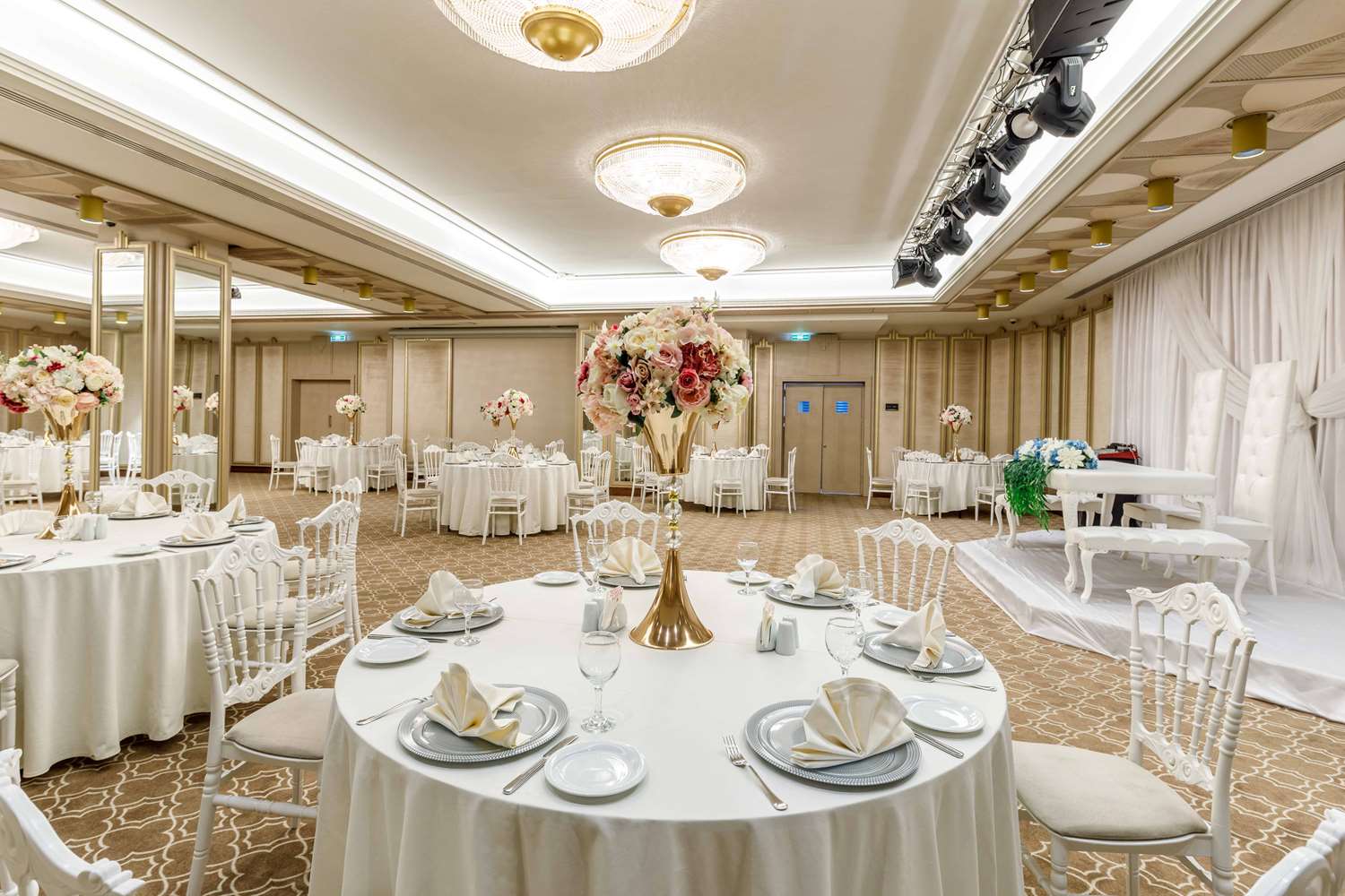 Ramada By Wyndham Istanbul Golden Horn 40/58