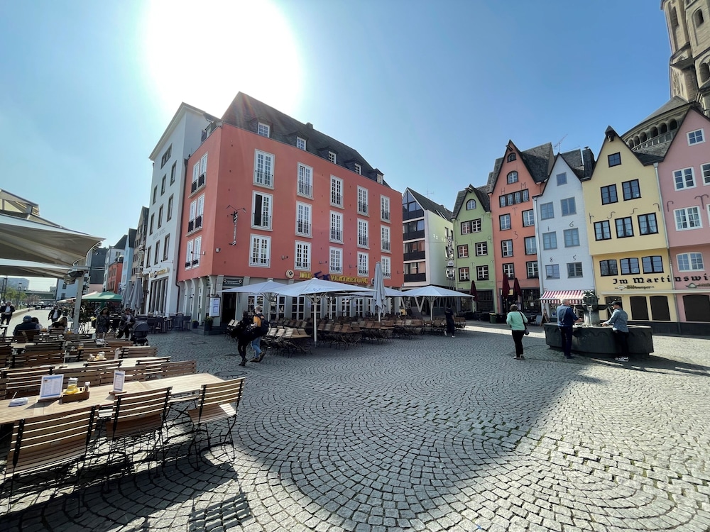 Rhein Hotel St.Martin 37/50