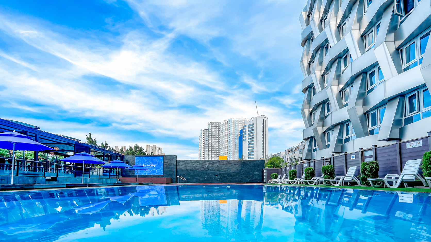 Chungchoho Best Hotel 39/42