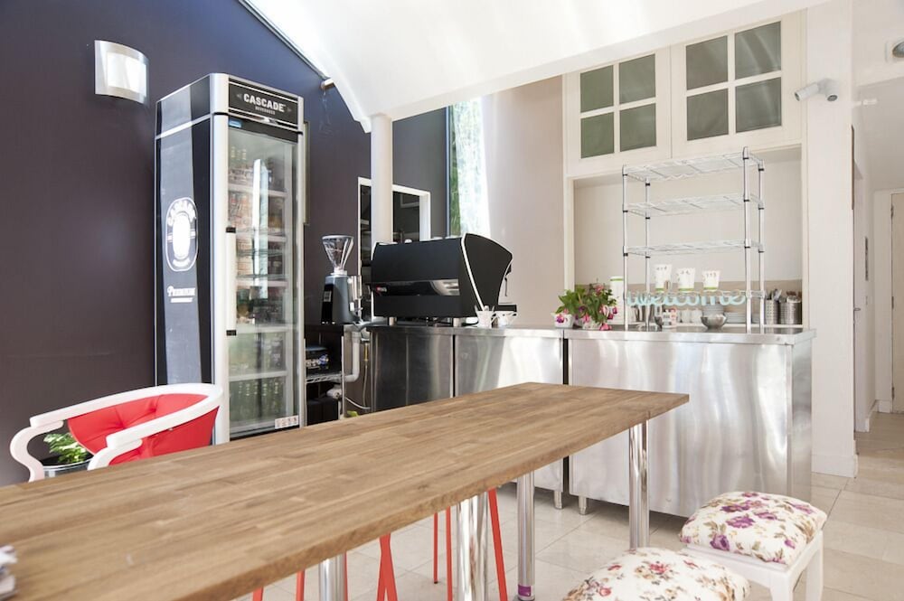 Lowena Cafe and Accommodation 28/41
