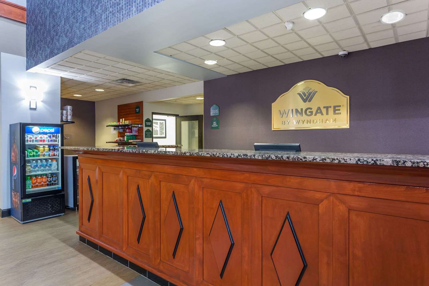 Lobby at Wingate By Wyndham Chesapeake, CHESAPEAKE - VA