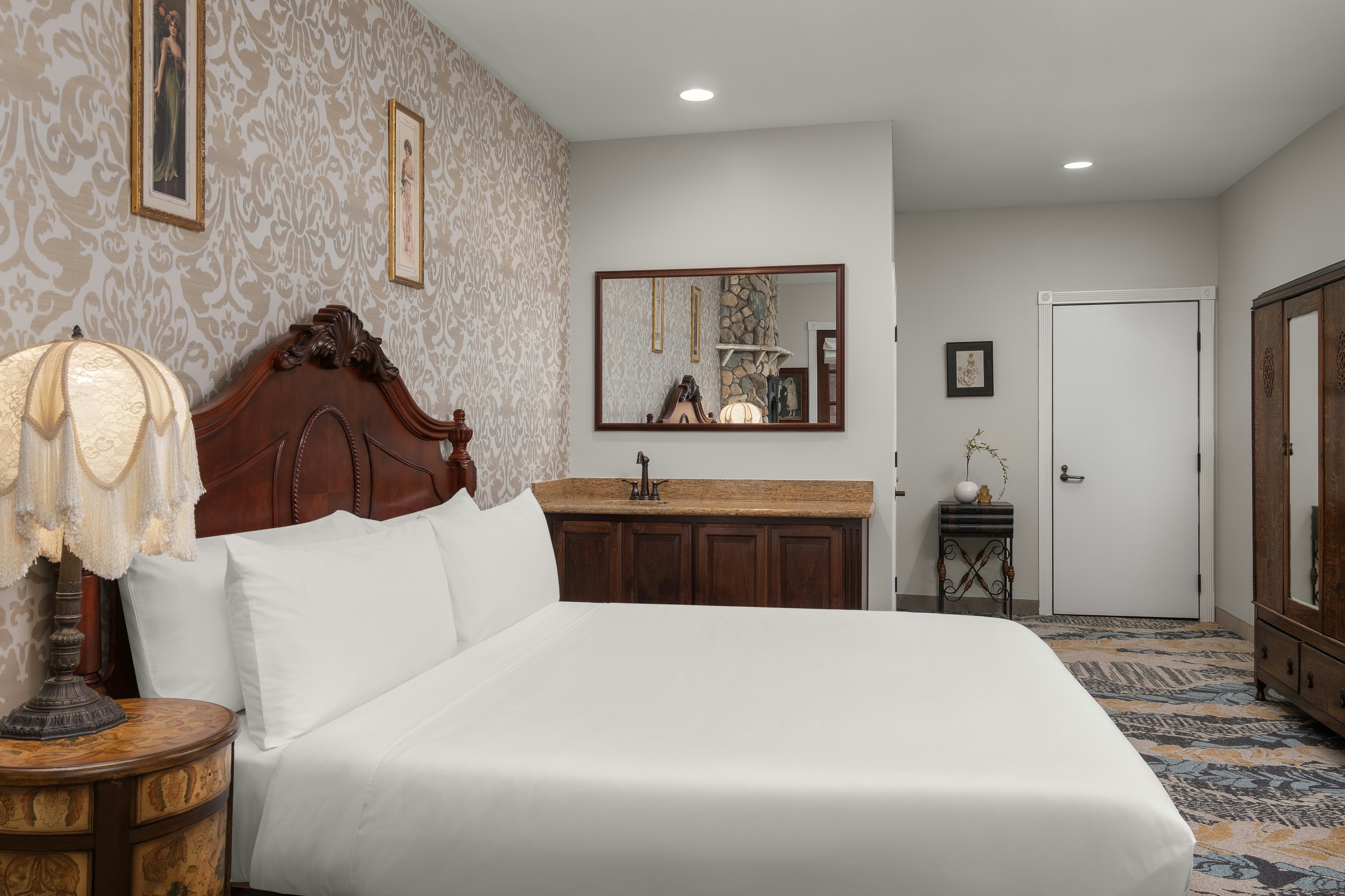 Honeymoon, Suite, King Bed