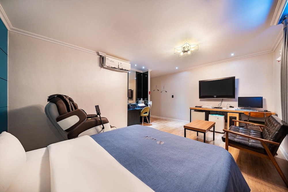 Ost Hotel 5/66