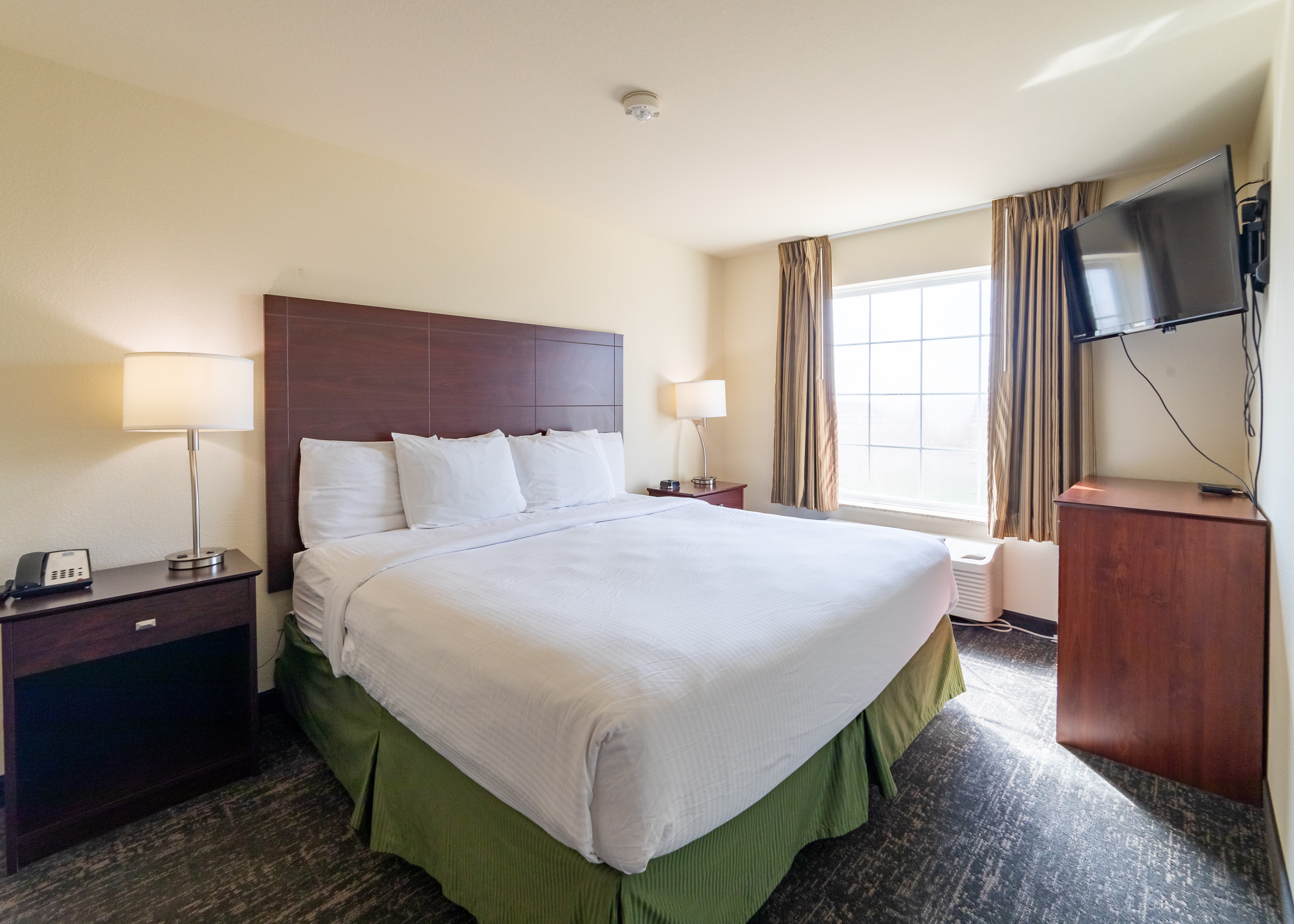 Cobblestone Inn Suites Eaton Co 23/72