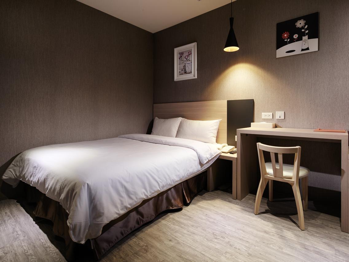 Standard, Double Bed, No Window