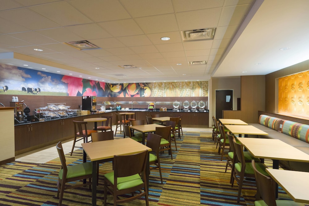 Fairfield Inn Suites By Marriott Paramus 33/47