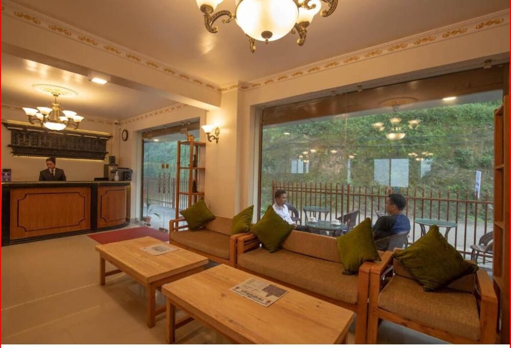 Hotel Himalayan Glacier 28/40