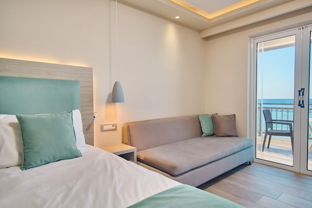 COMFORT, SEA VIEW