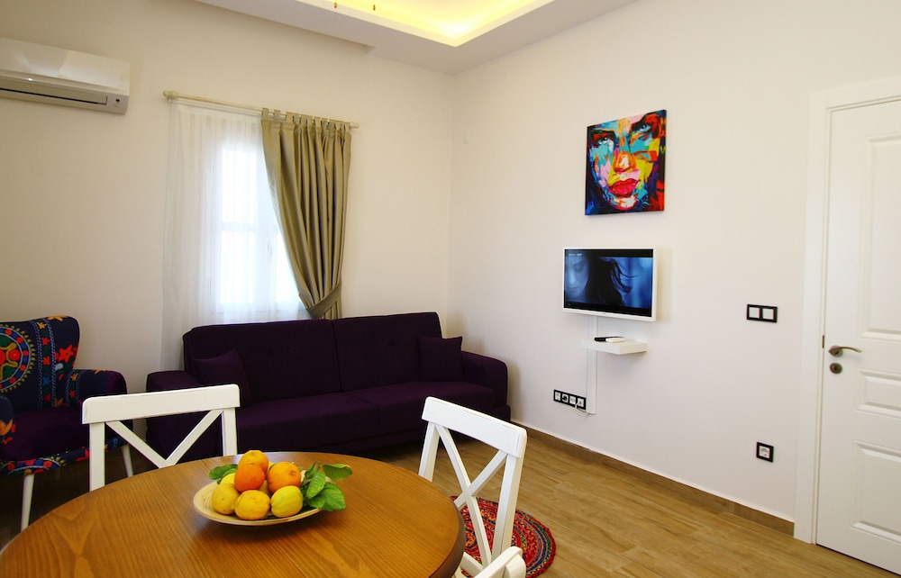 Cesme Kale Tas Apart 19/32