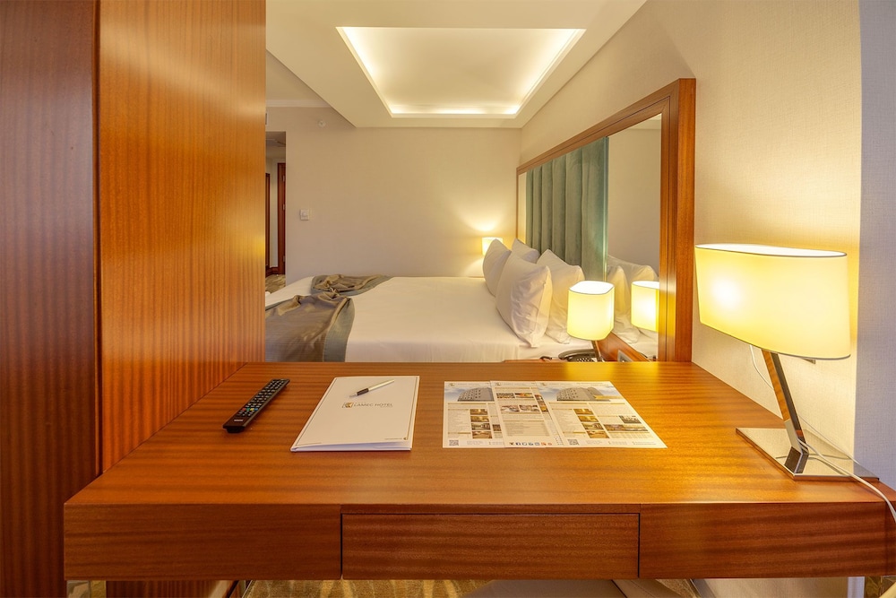 LAMEC HOTEL BUSINESS 32/32