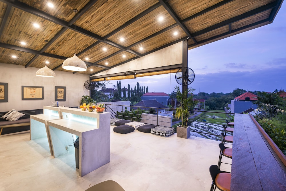 Canggu Dream Studios and Villas 32/48