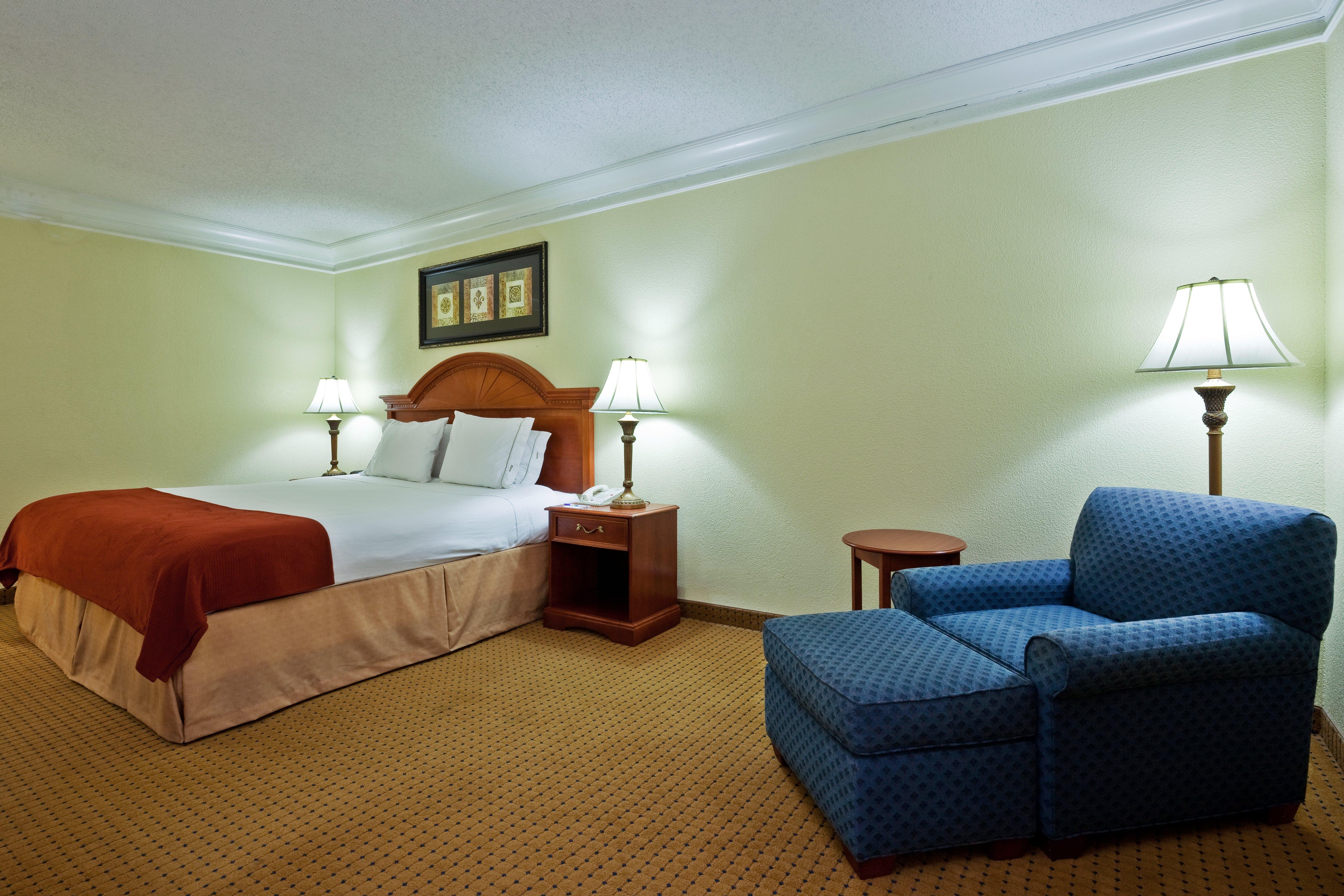 جناح بسرير كينج، Holiday Inn Express Ringgold 3/3