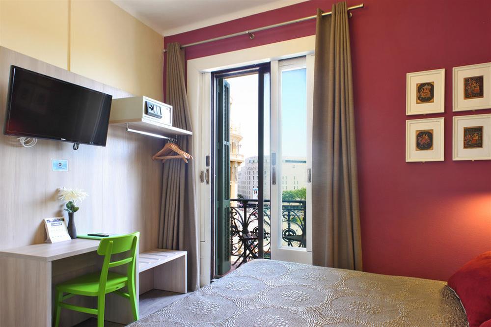 Hotel Ginebra 18/39