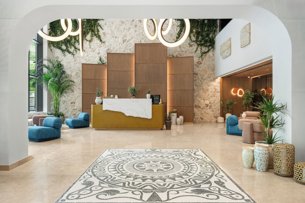 Movenpick Hotel & Residences Teuta Kotor Bay 6/58