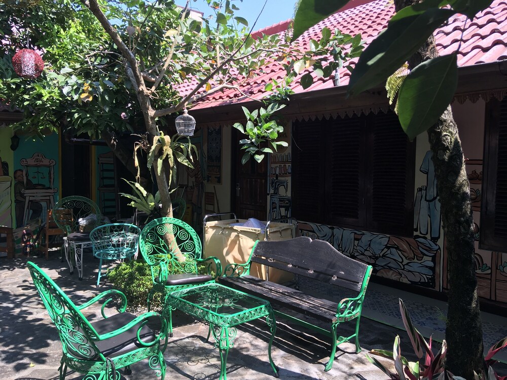 Omah Njonja Bed & Brasserie 28/63